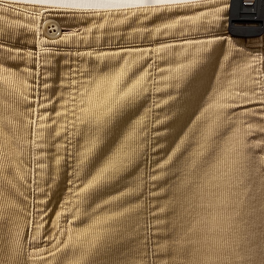 Women’s Liz Claiborne corduroy tan pants. 16P EUC - Picture 2 of 3